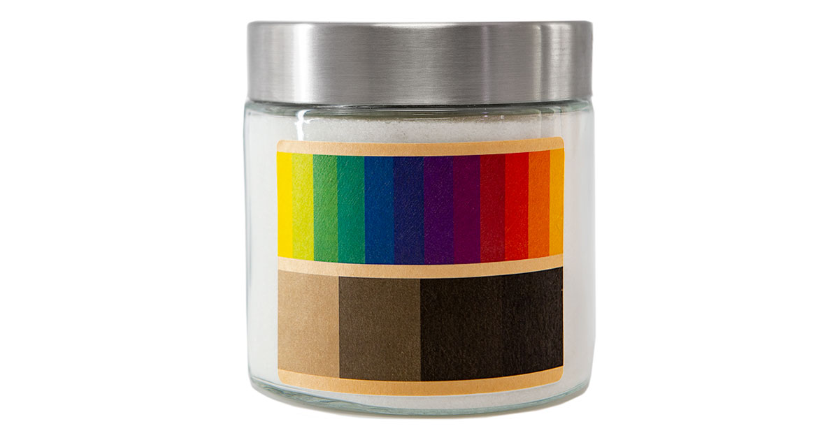 Color gradient printed on brown kraft label